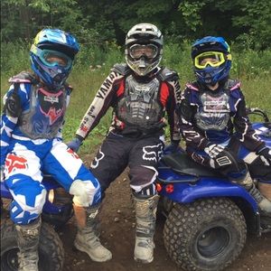 Meet your Posher, Yael